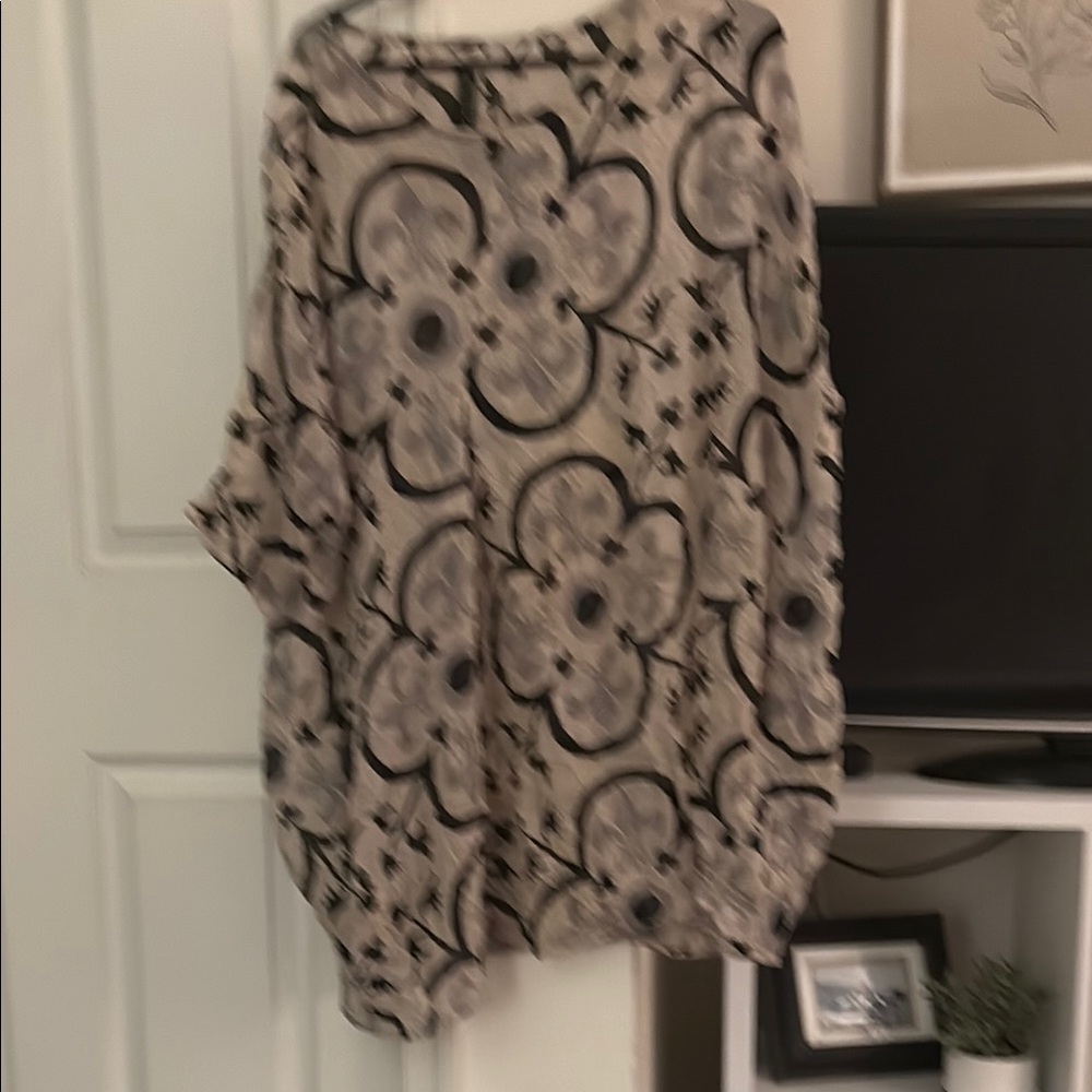 Floral Patterned Blouse